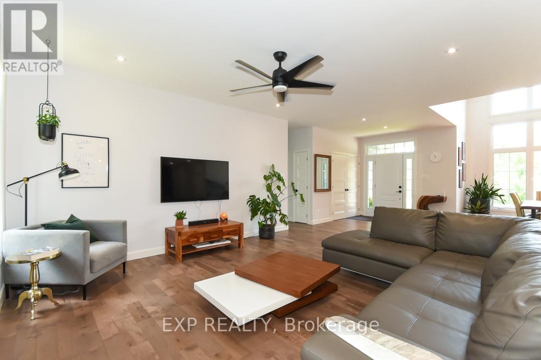 












1579 ROLLIN ROAD

,
Clarence-Rockland,




Ontario
K0A3N0

