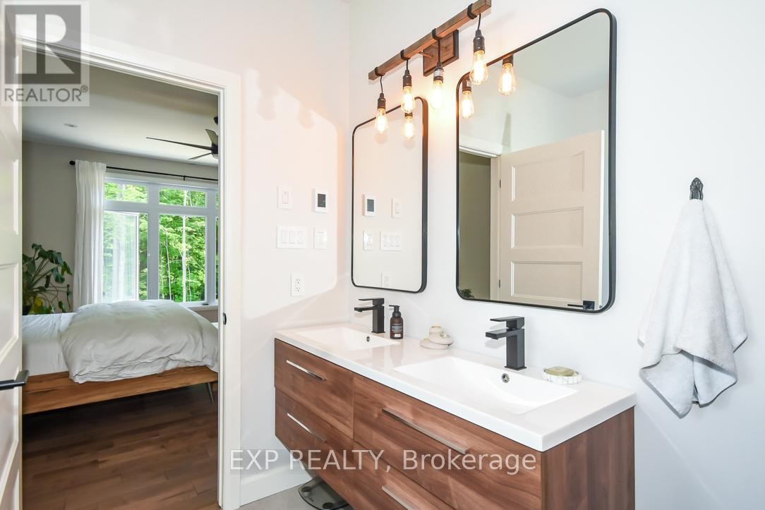 












1579 ROLLIN ROAD

,
Clarence-Rockland,




Ontario
K0A3N0

