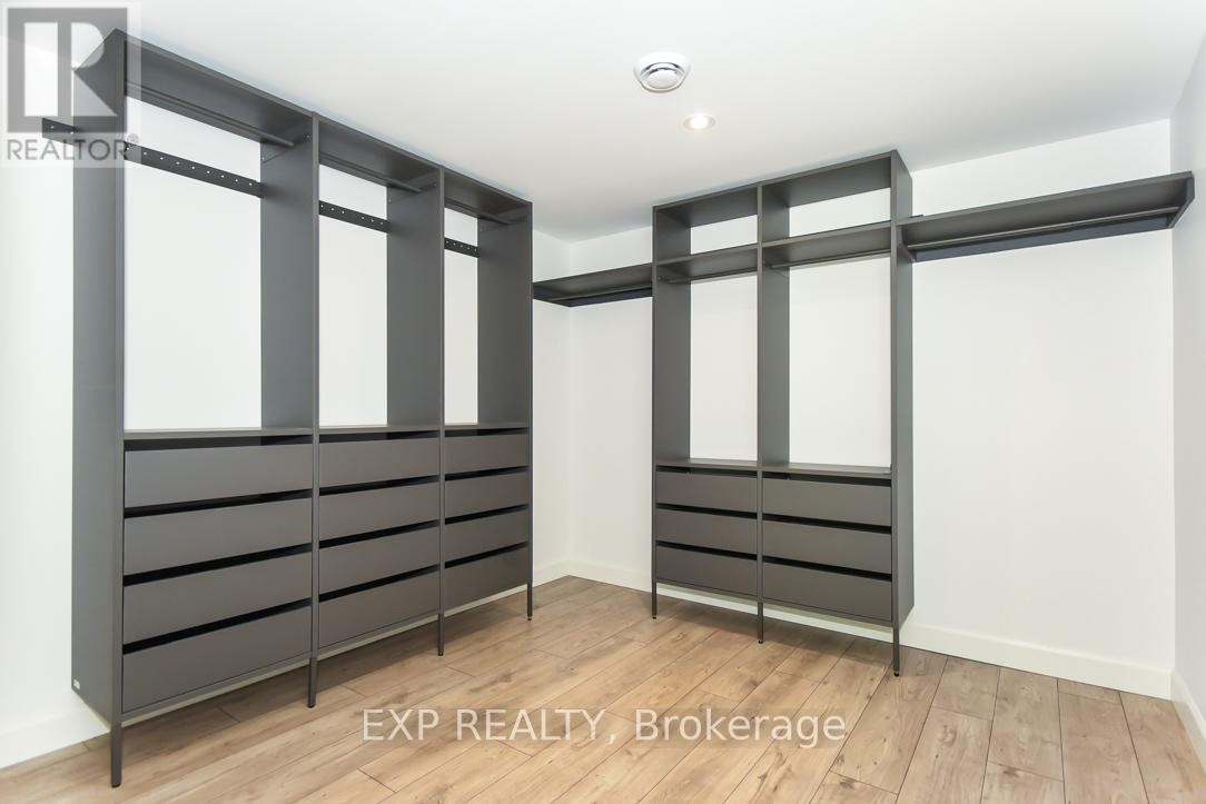 












1579 ROLLIN ROAD

,
Clarence-Rockland,




Ontario
K0A3N0

