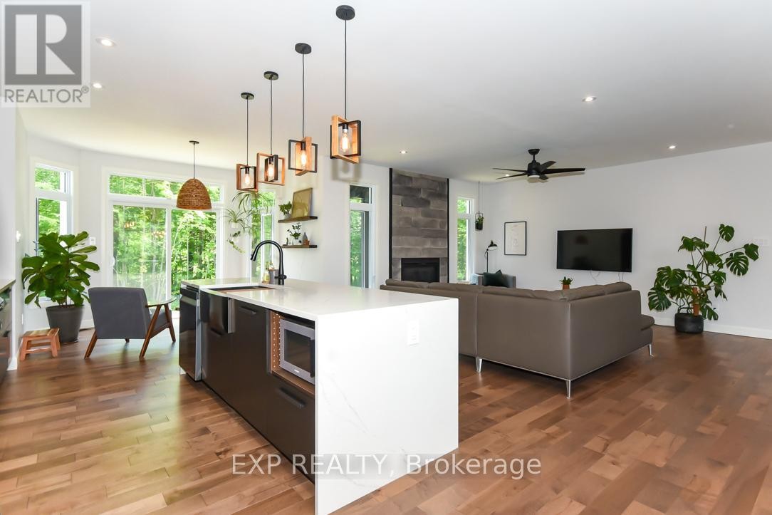 












1579 ROLLIN ROAD

,
Clarence-Rockland,




Ontario
K0A3N0

