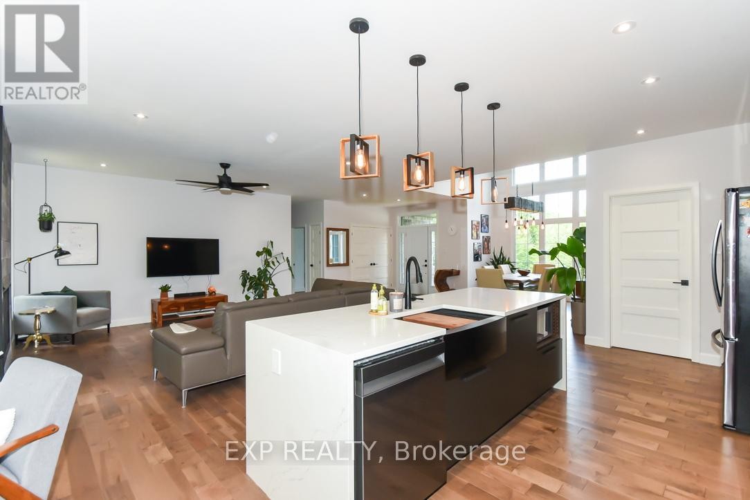 












1579 ROLLIN ROAD

,
Clarence-Rockland,




Ontario
K0A3N0

