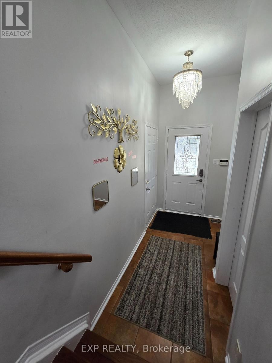 












700 CARMELLA CRESCENT

,
Ottawa,




Ontario
K4A4V8

