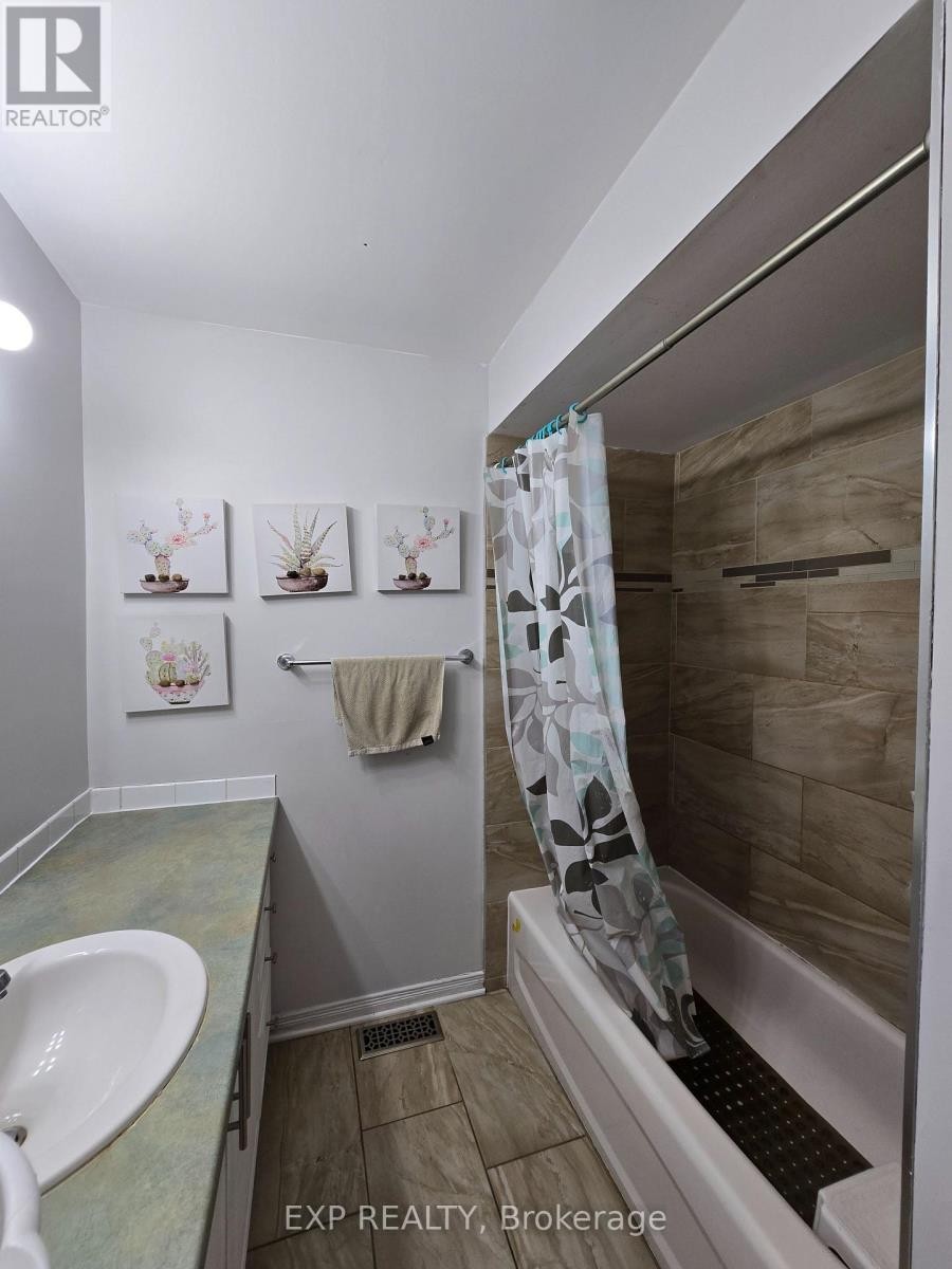












700 CARMELLA CRESCENT

,
Ottawa,




Ontario
K4A4V8

