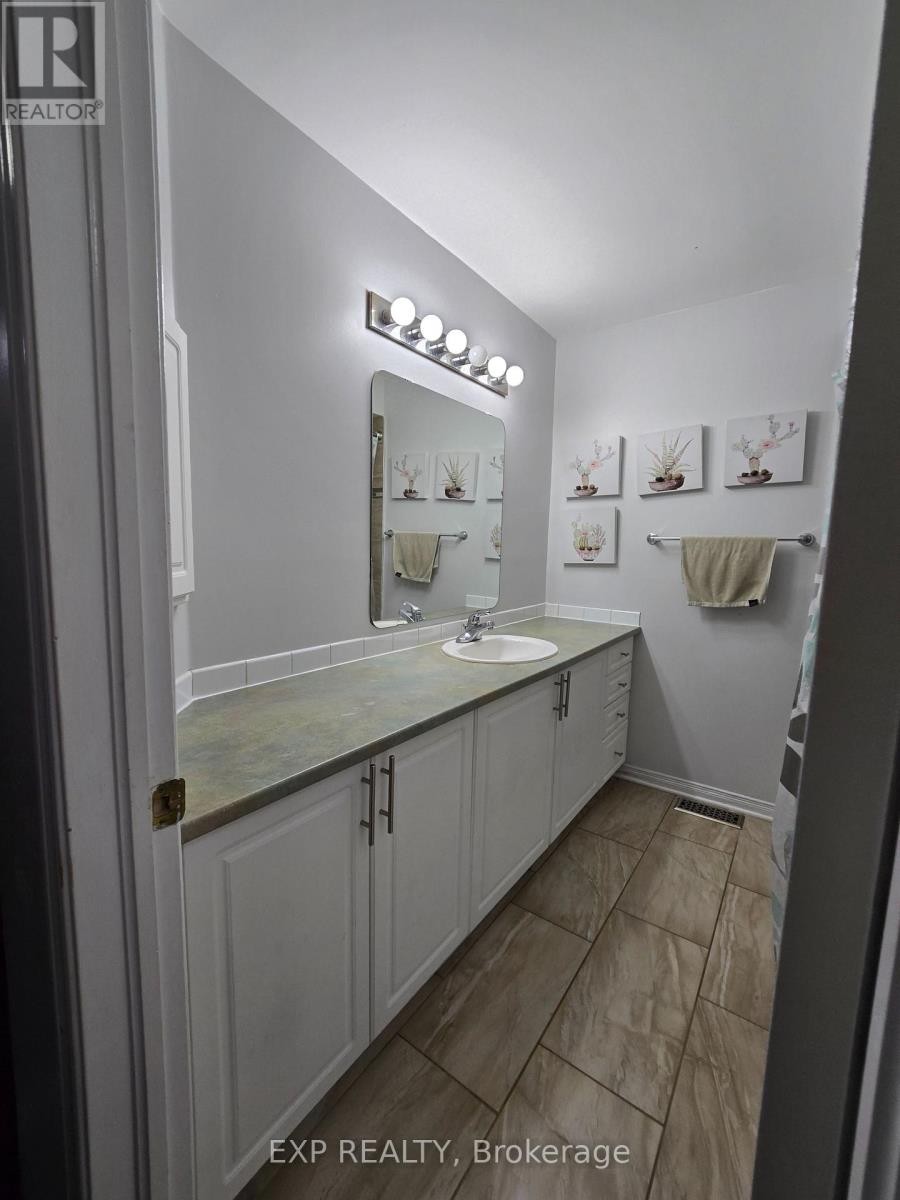 












700 CARMELLA CRESCENT

,
Ottawa,




Ontario
K4A4V8


