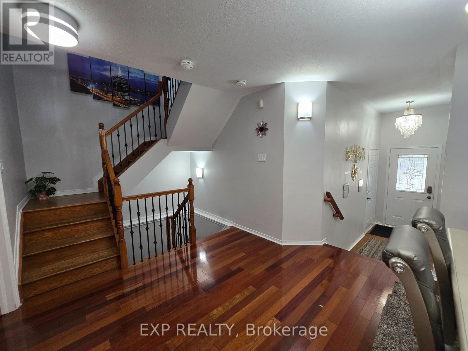 












700 CARMELLA CRESCENT

,
Ottawa,




Ontario
K4A4V8

