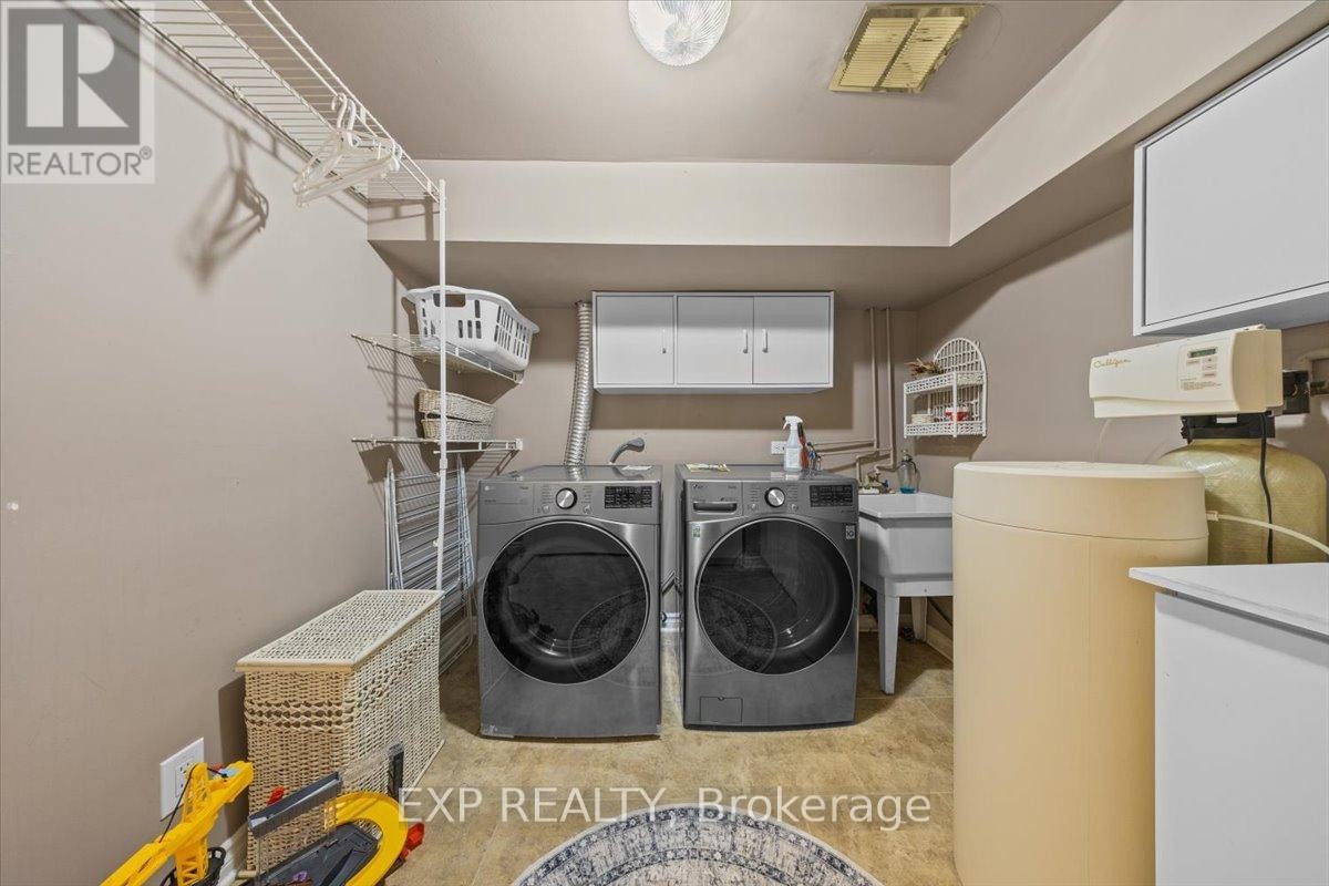 












1871 MARKWELL CRESCENT

,
Ottawa,




Ontario
K1C5H7

