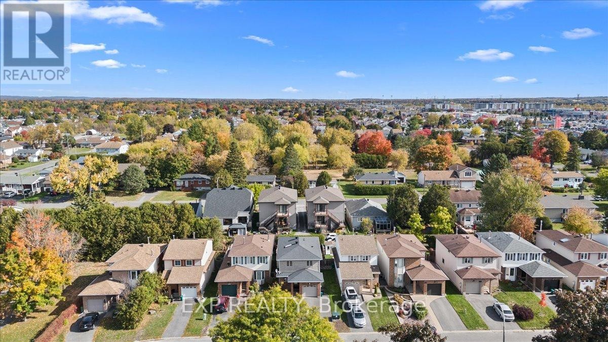 












1871 MARKWELL CRESCENT

,
Ottawa,




Ontario
K1C5H7

