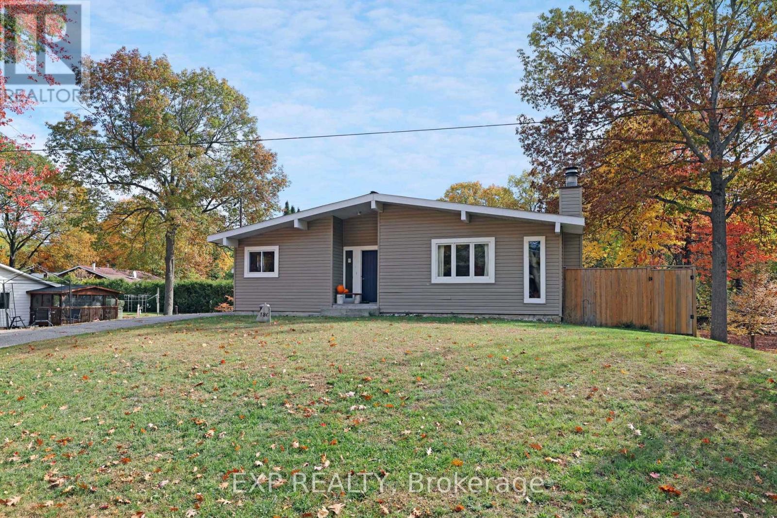 












136 RESTHAVEN AVENUE

,
Ottawa,




Ontario
K0A3M0

