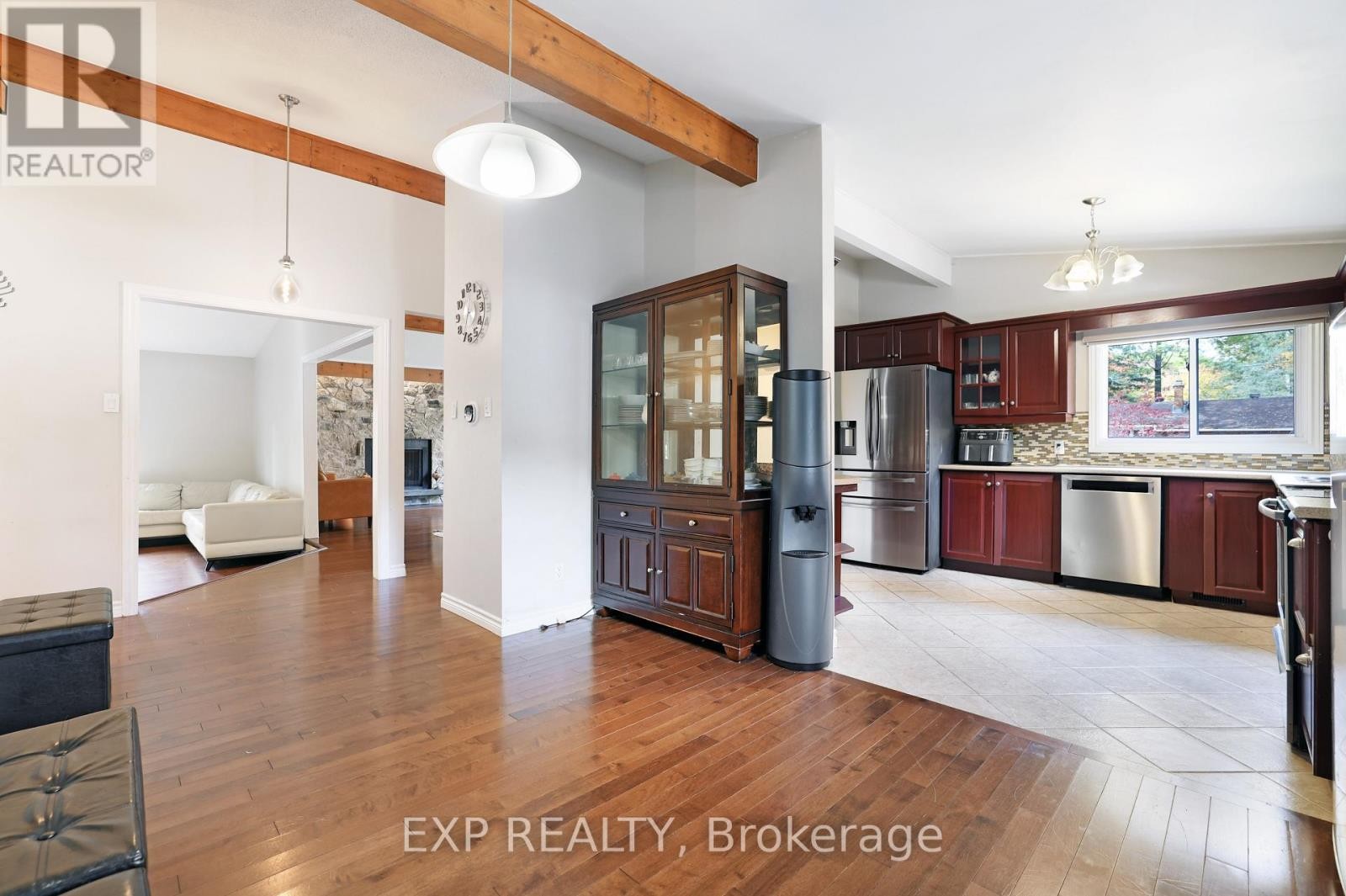 












136 RESTHAVEN AVENUE

,
Ottawa,




Ontario
K0A3M0

