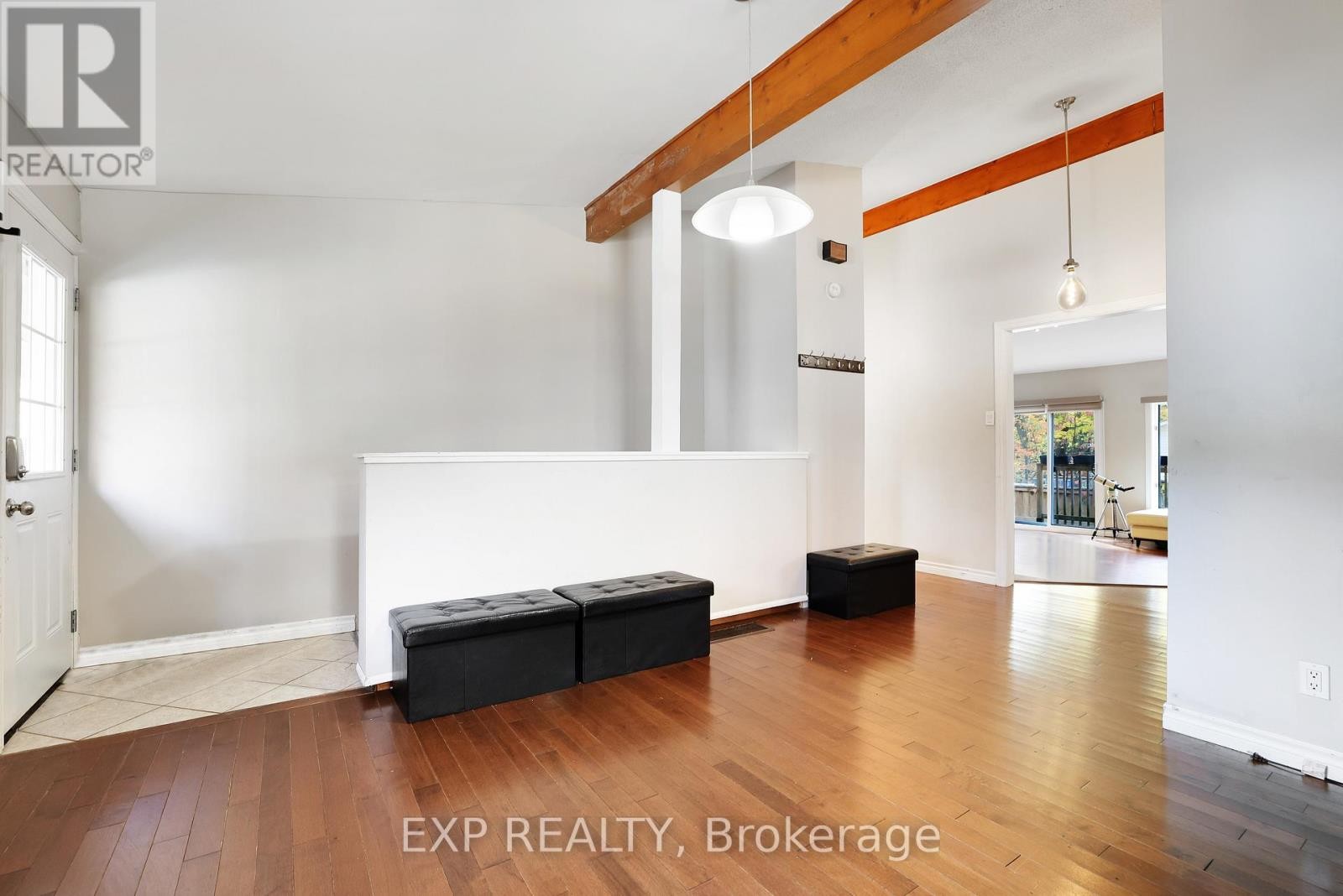 












136 RESTHAVEN AVENUE

,
Ottawa,




Ontario
K0A3M0

