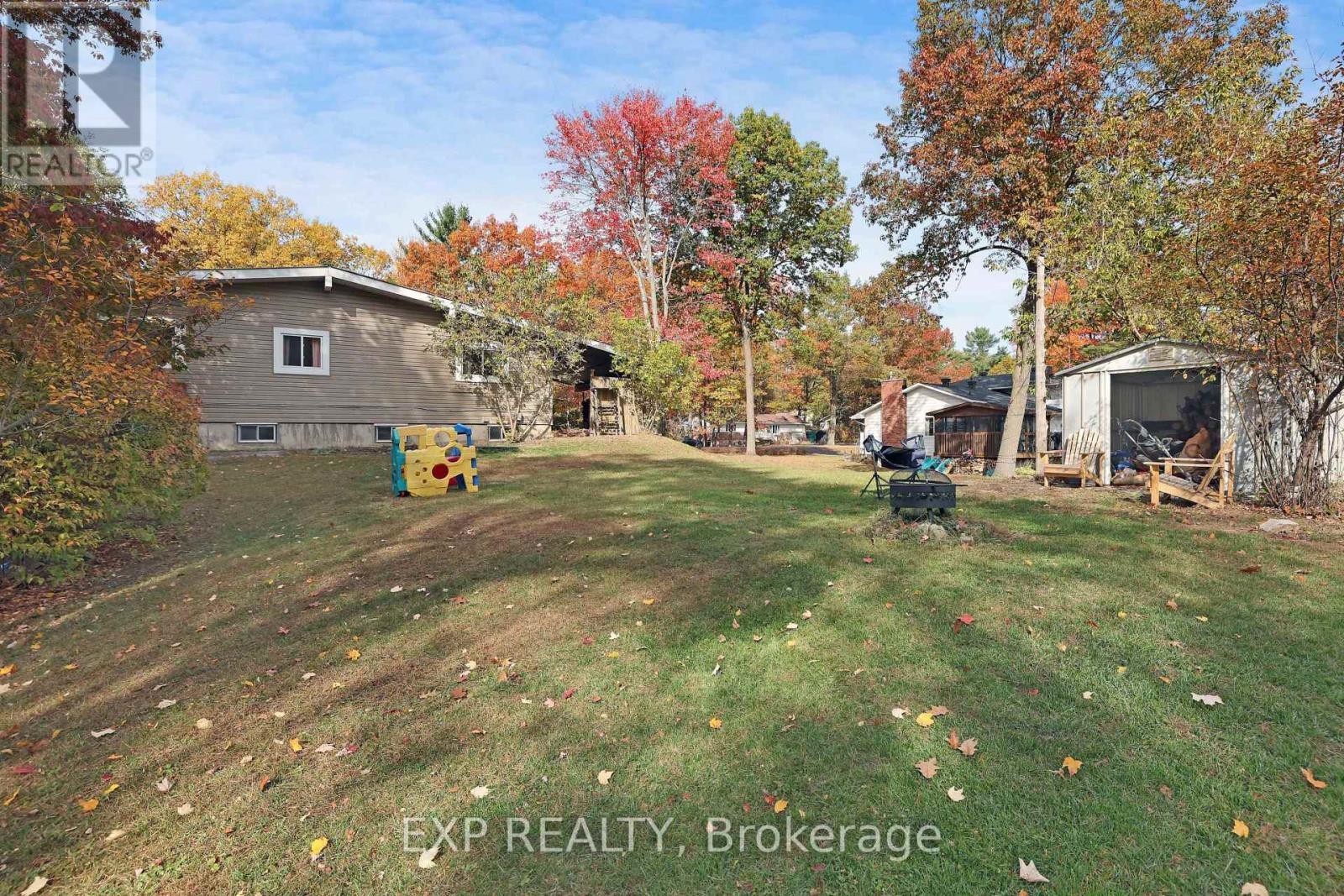 












136 RESTHAVEN AVENUE

,
Ottawa,




Ontario
K0A3M0

