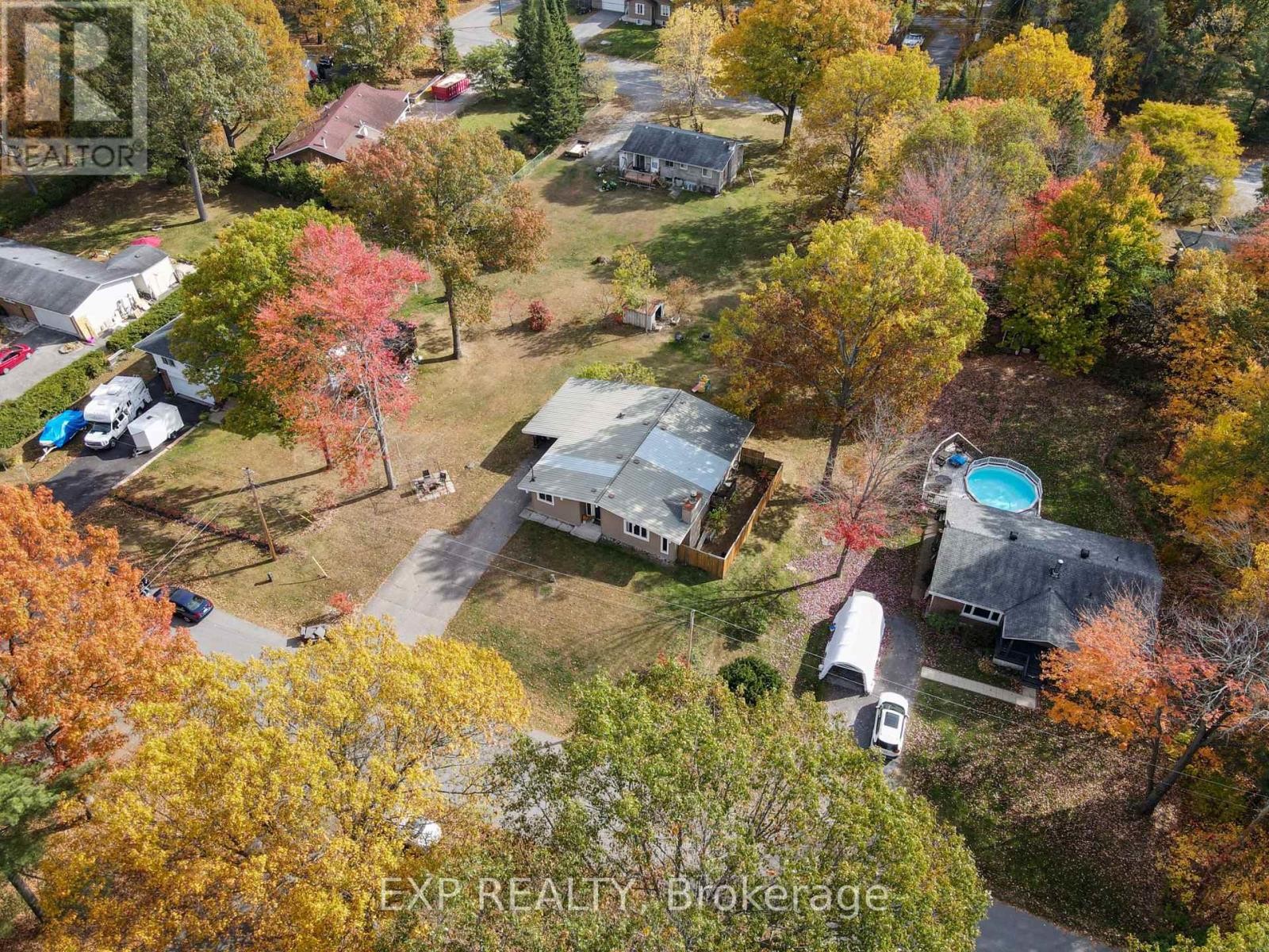 












136 RESTHAVEN AVENUE

,
Ottawa,




Ontario
K0A3M0

