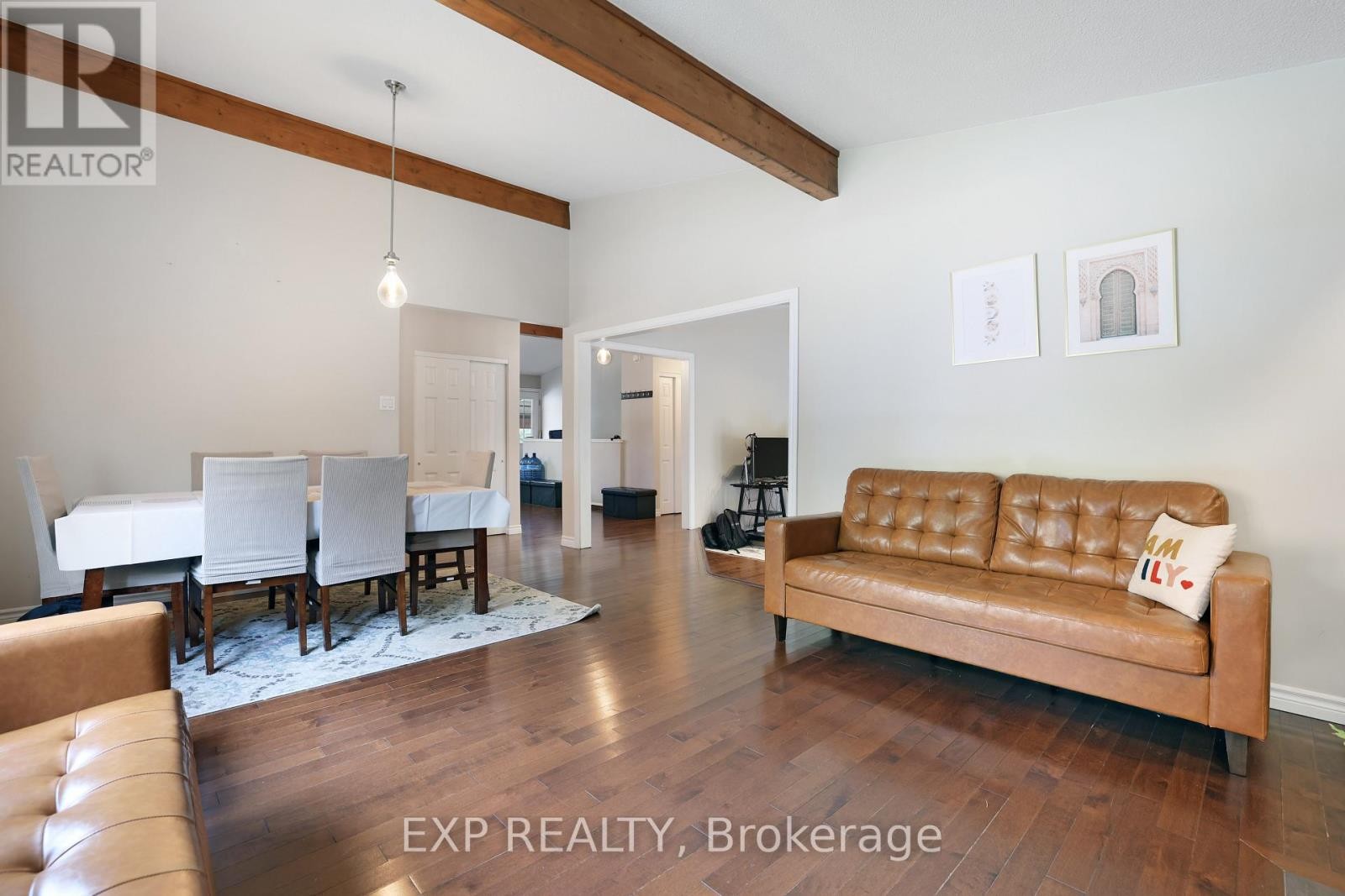 












136 RESTHAVEN AVENUE

,
Ottawa,




Ontario
K0A3M0

