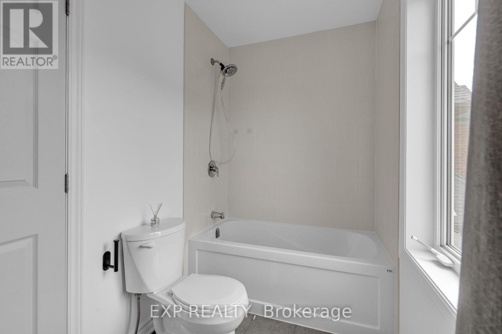 












709 MALOJA WAY

,
Ottawa,




Ontario
K2S0N6

