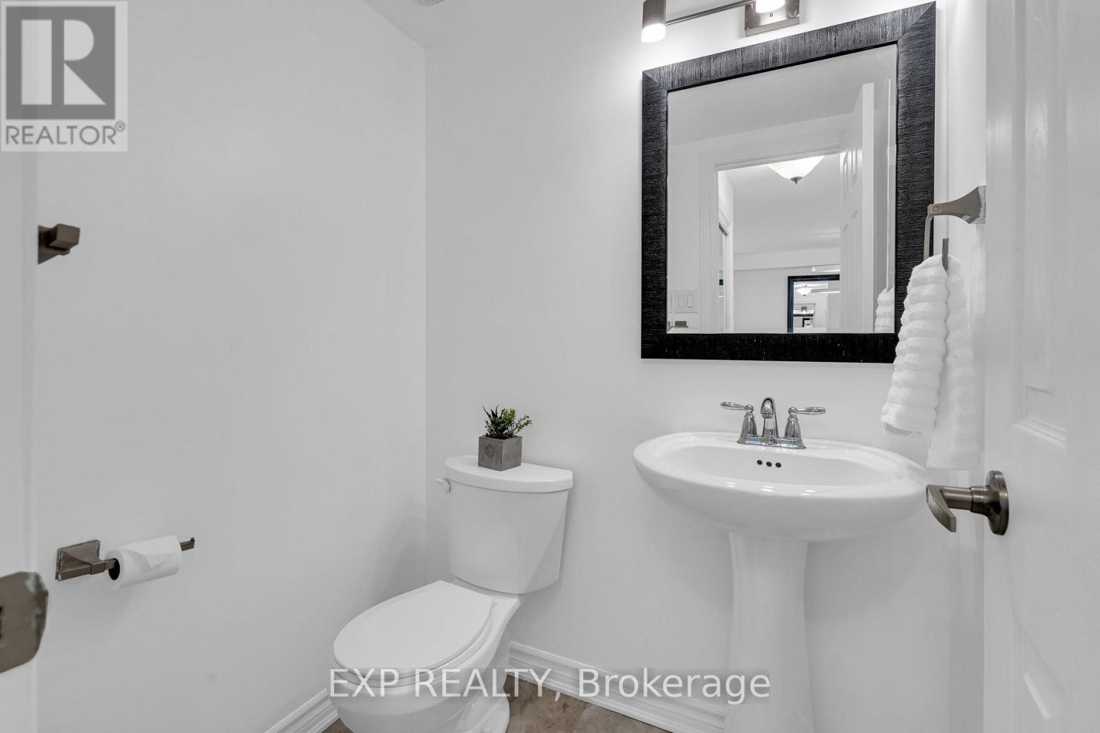 












709 MALOJA WAY

,
Ottawa,




Ontario
K2S0N6

