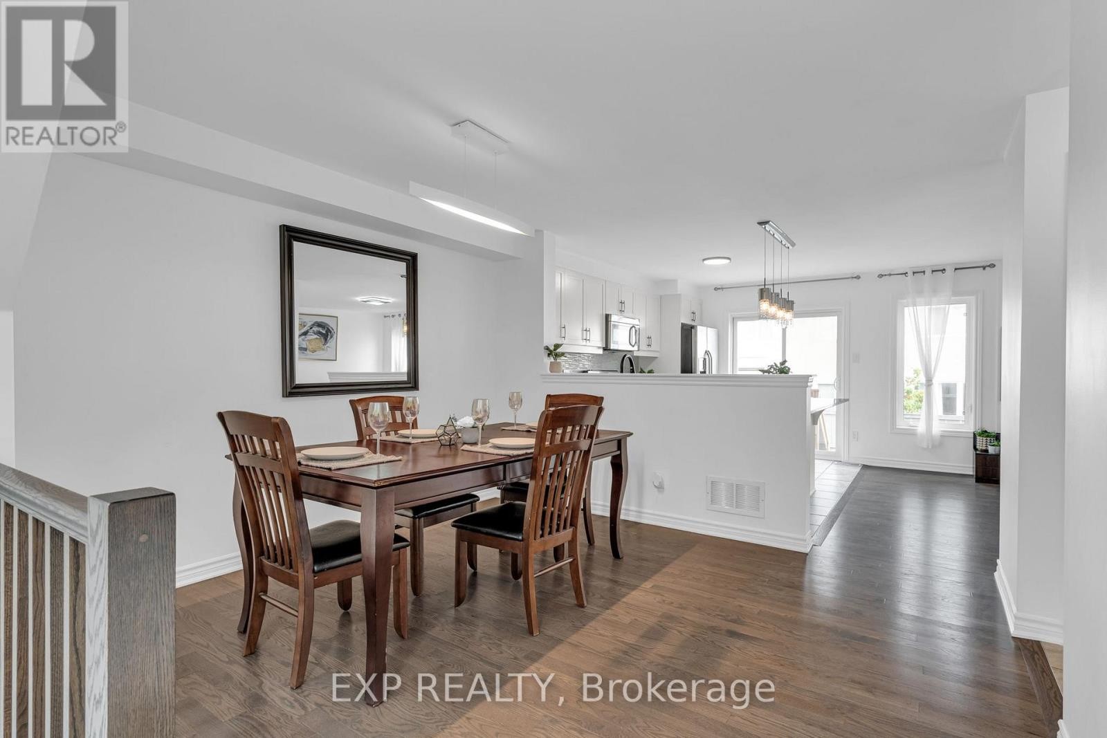 












709 MALOJA WAY

,
Ottawa,




Ontario
K2S0N6

