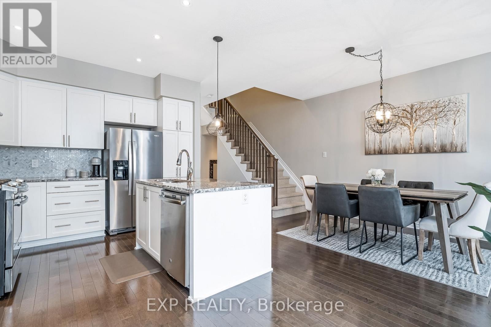 












411 LIVERY STREET

,
Ottawa,




Ontario
K2V0B5

