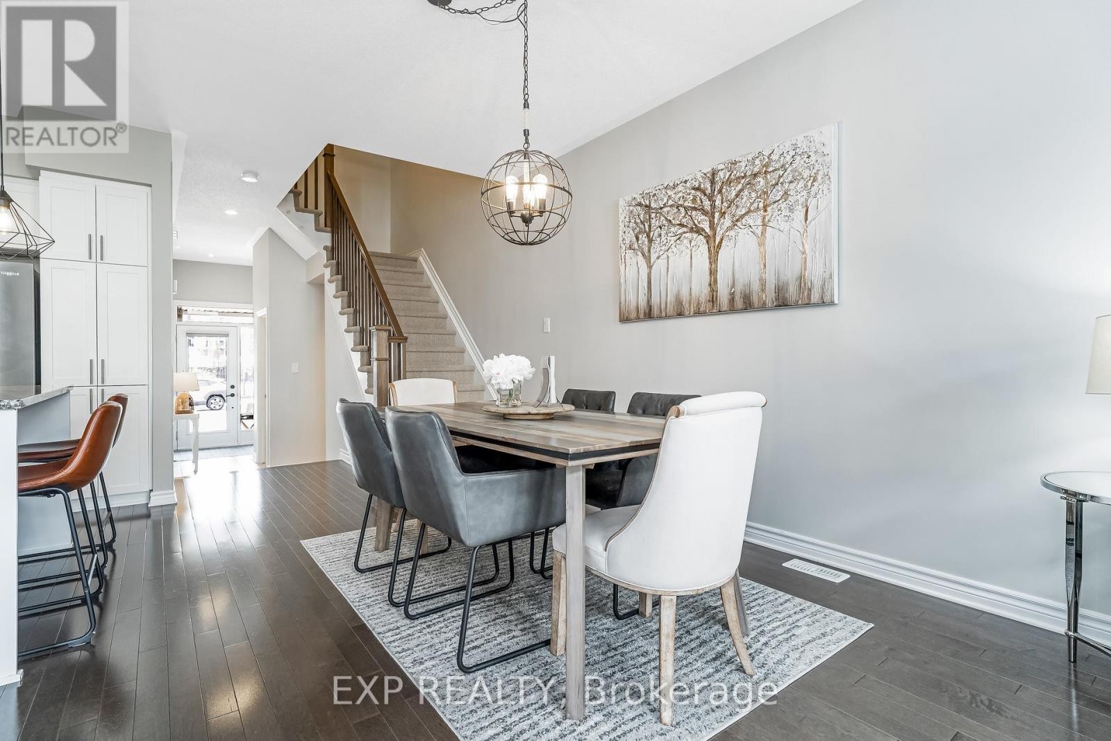 












411 LIVERY STREET

,
Ottawa,




Ontario
K2V0B5

