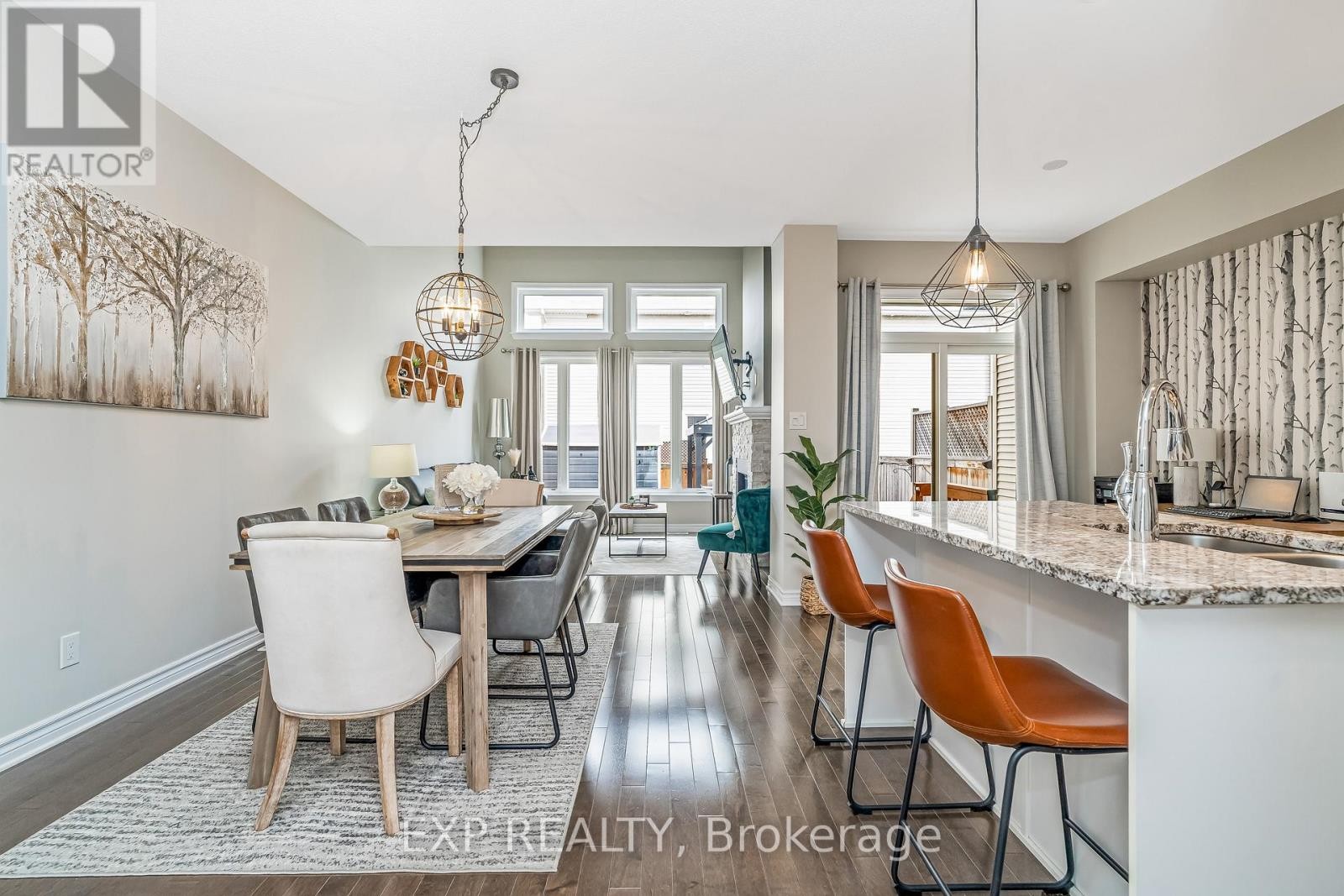












411 LIVERY STREET

,
Ottawa,




Ontario
K2V0B5

