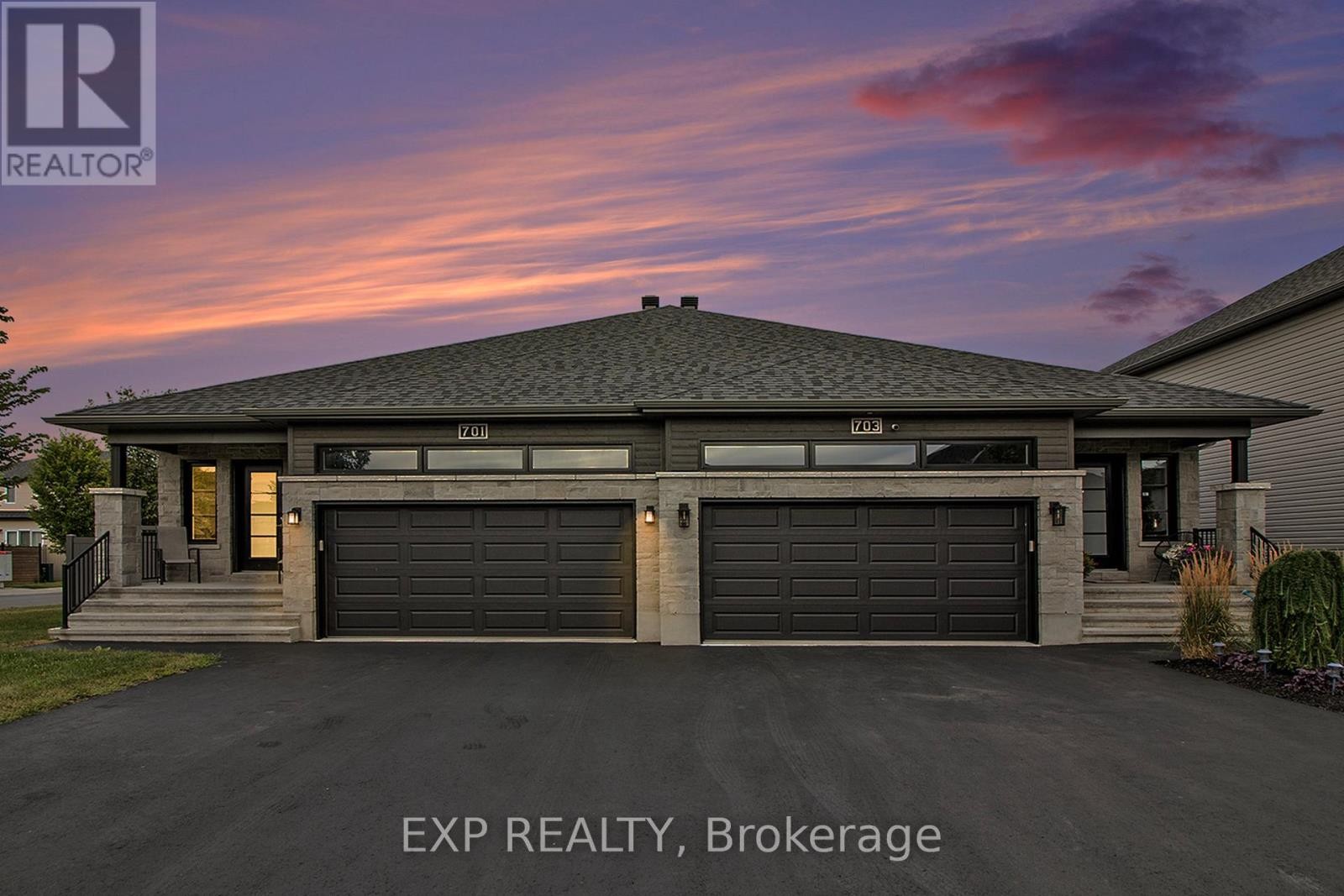 












701 AZURE STREET

,
Russell,




Ontario
K4R0E5

