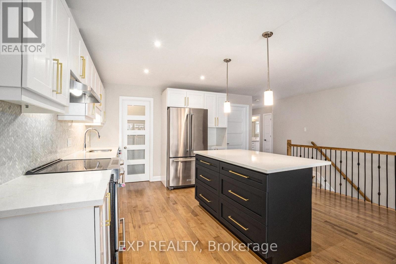 












701 AZURE STREET

,
Russell,




Ontario
K4R0E5

