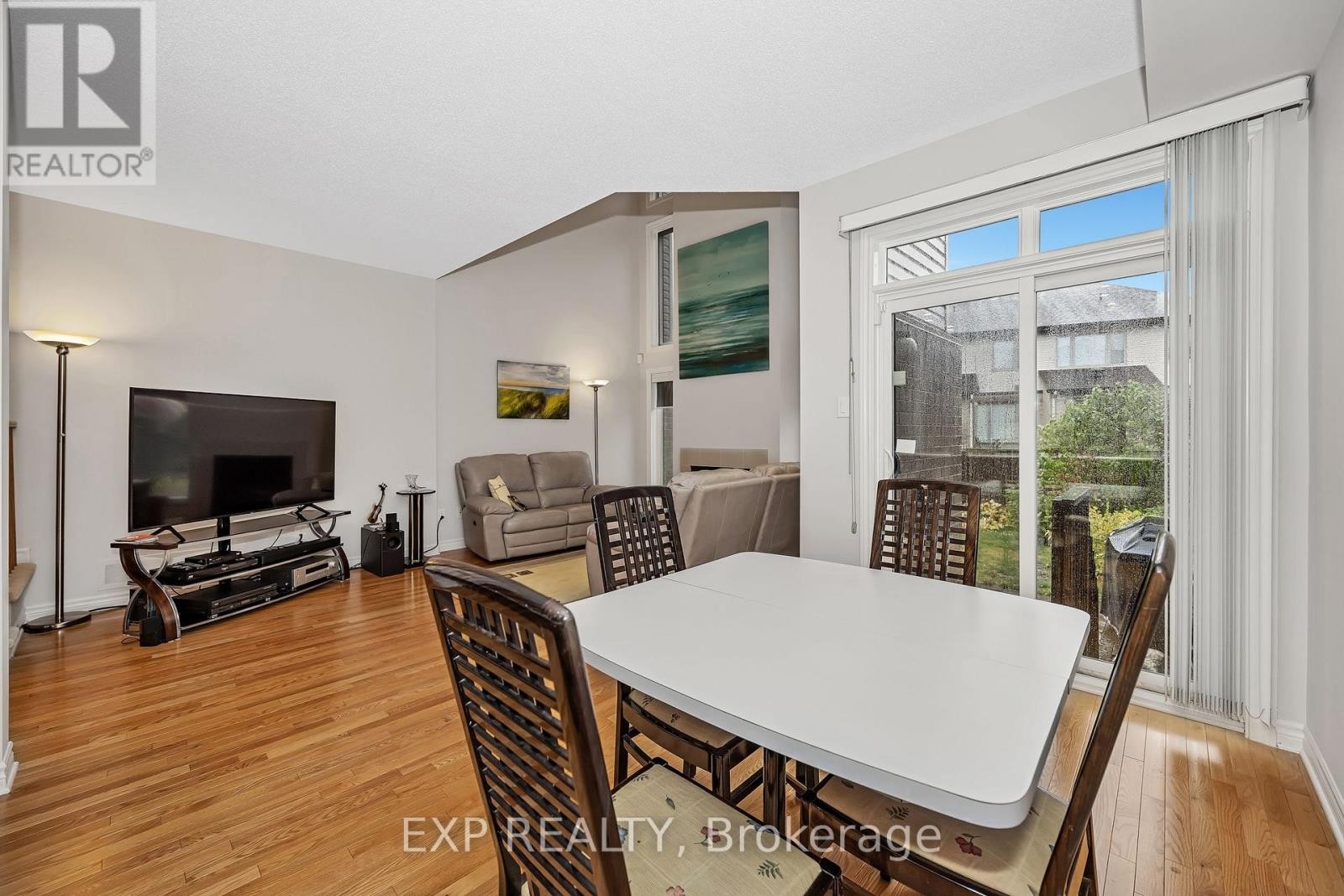 












121 MATTINGLY WAY

,
Ottawa,




Ontario
K4M0C5

