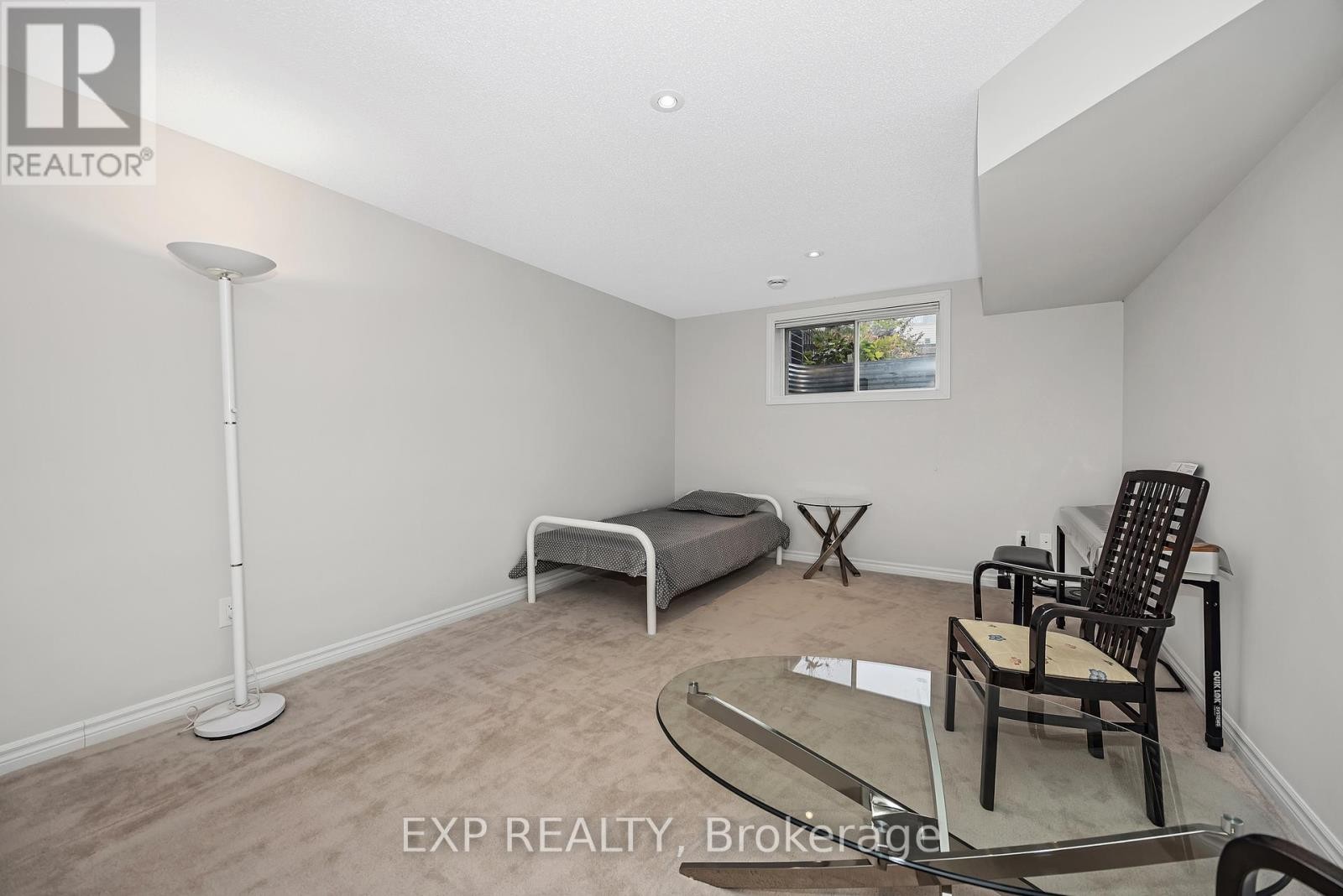 












121 MATTINGLY WAY

,
Ottawa,




Ontario
K4M0C5

