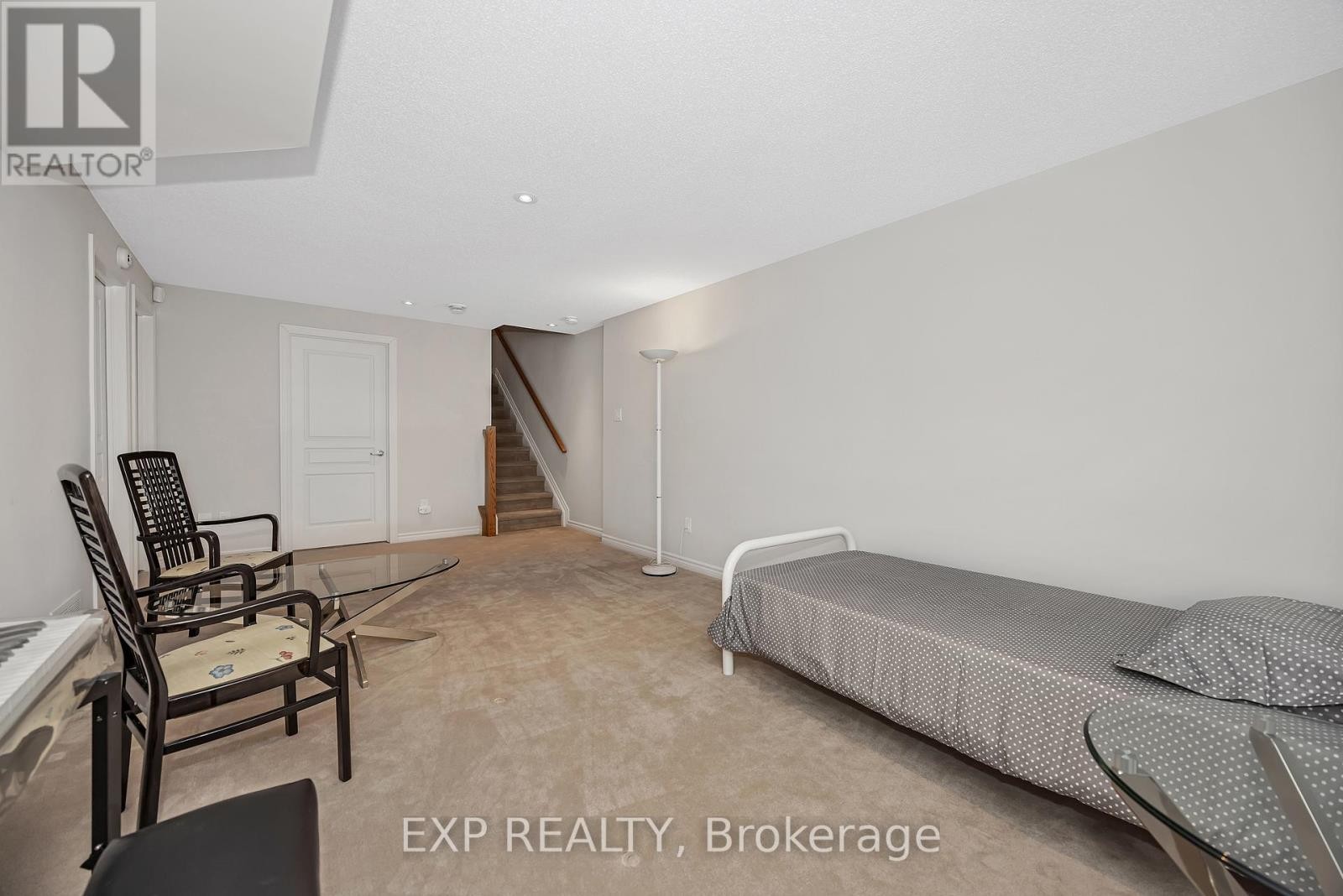 












121 MATTINGLY WAY

,
Ottawa,




Ontario
K4M0C5

