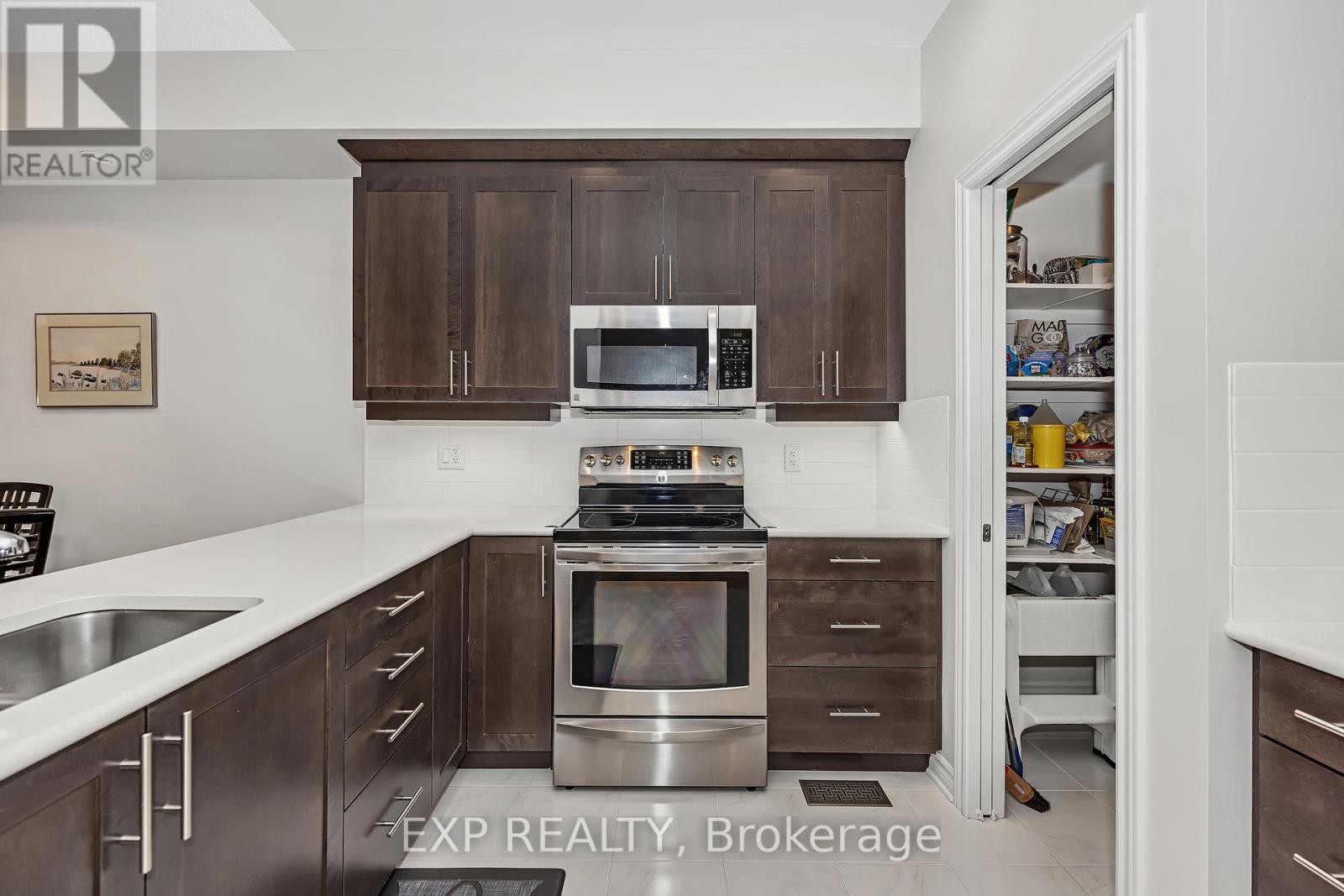 












121 MATTINGLY WAY

,
Ottawa,




Ontario
K4M0C5

