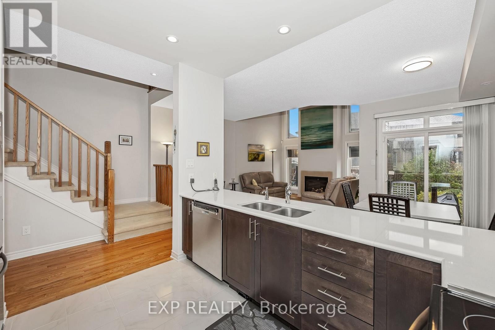 












121 MATTINGLY WAY

,
Ottawa,




Ontario
K4M0C5

