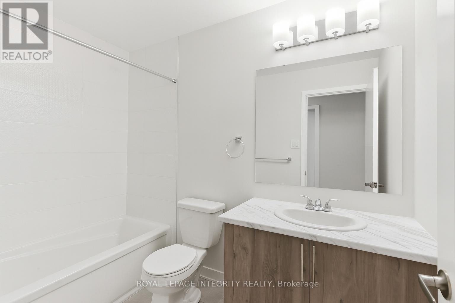 












820 BASCULE PLACE

,
Ottawa,




Ontario
K0A2Z0

