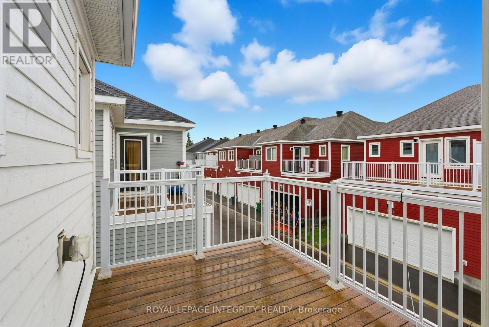 












820 BASCULE PLACE

,
Ottawa,




Ontario
K0A2Z0

