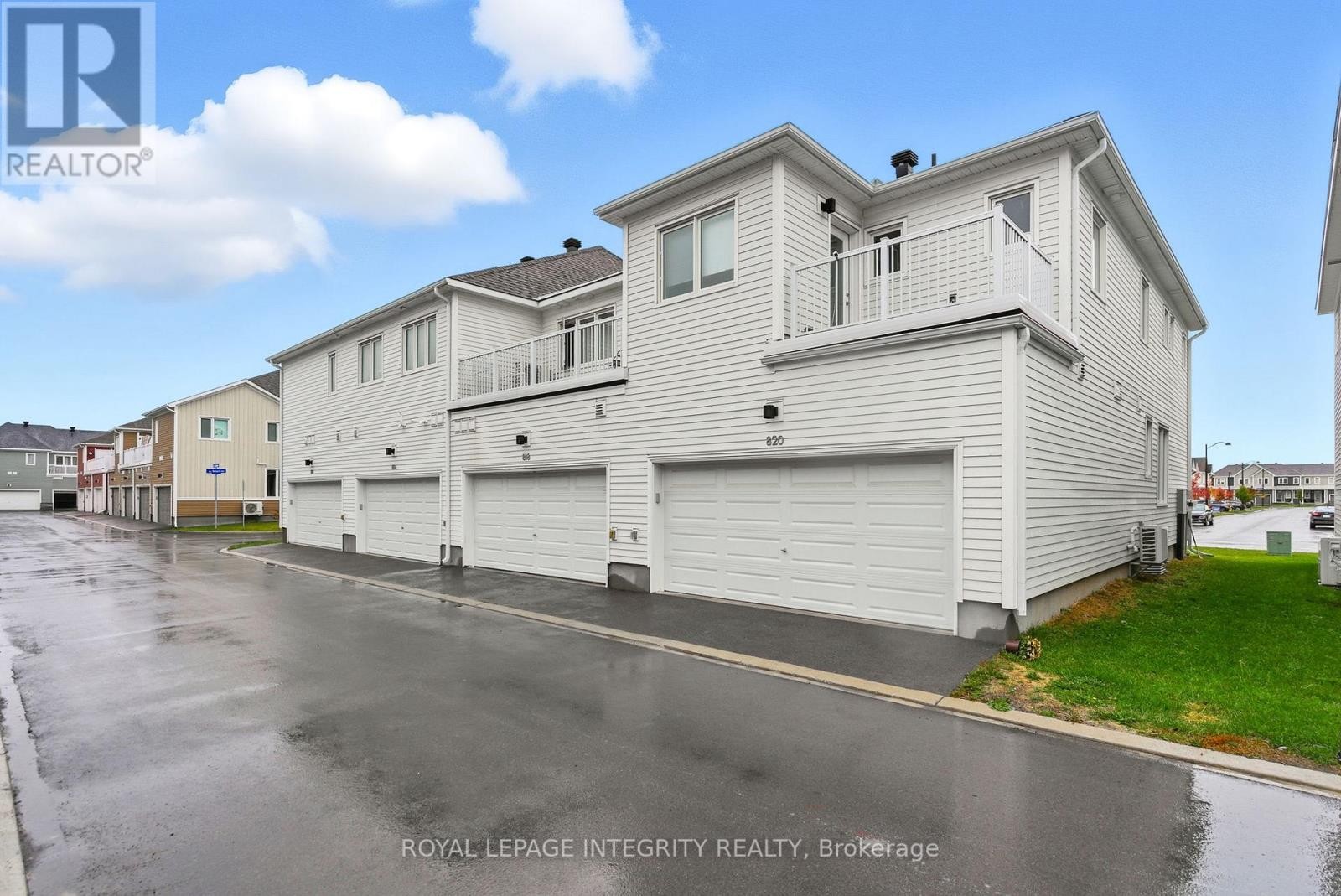 












820 BASCULE PLACE

,
Ottawa,




Ontario
K0A2Z0

