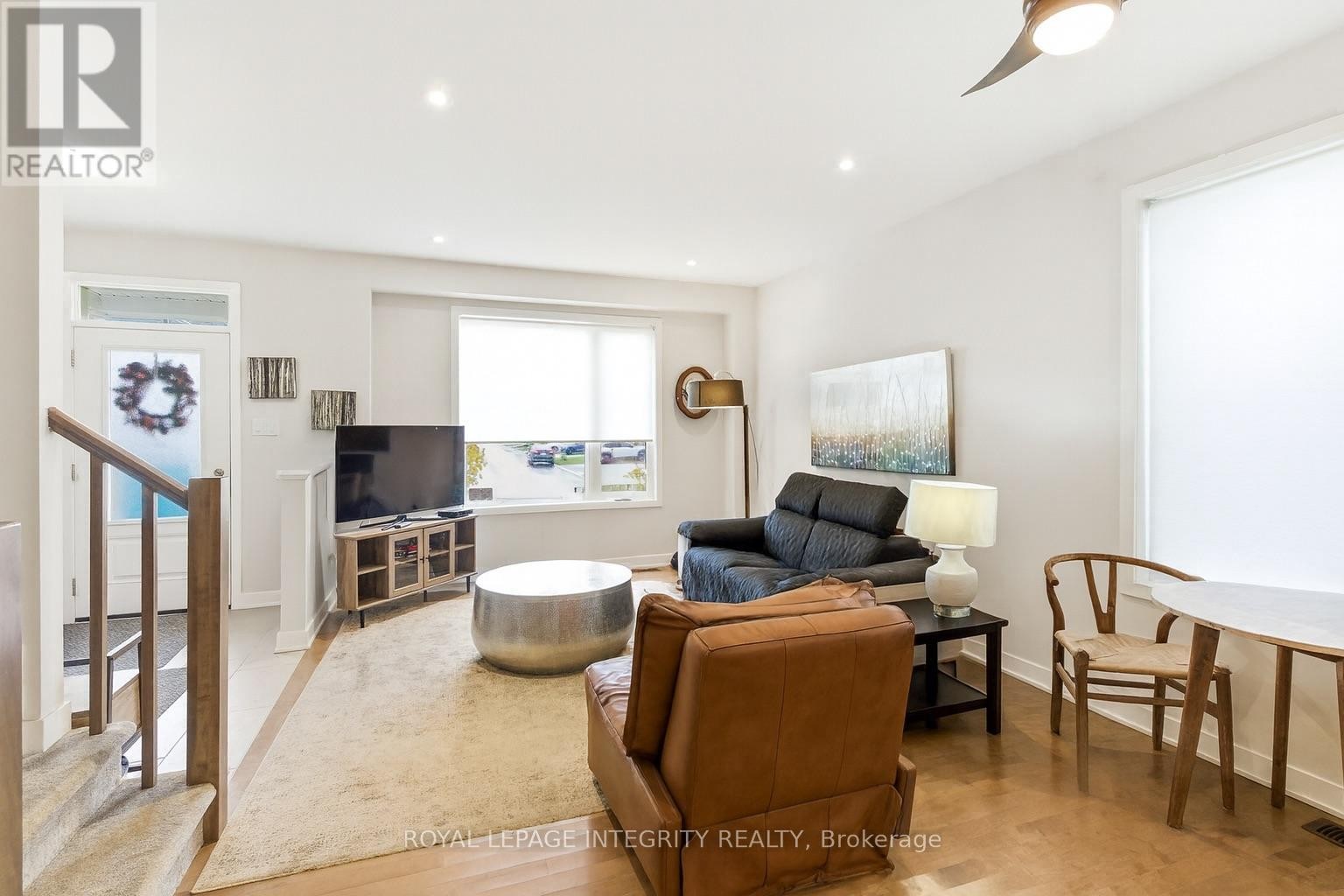 












820 BASCULE PLACE

,
Ottawa,




Ontario
K0A2Z0

