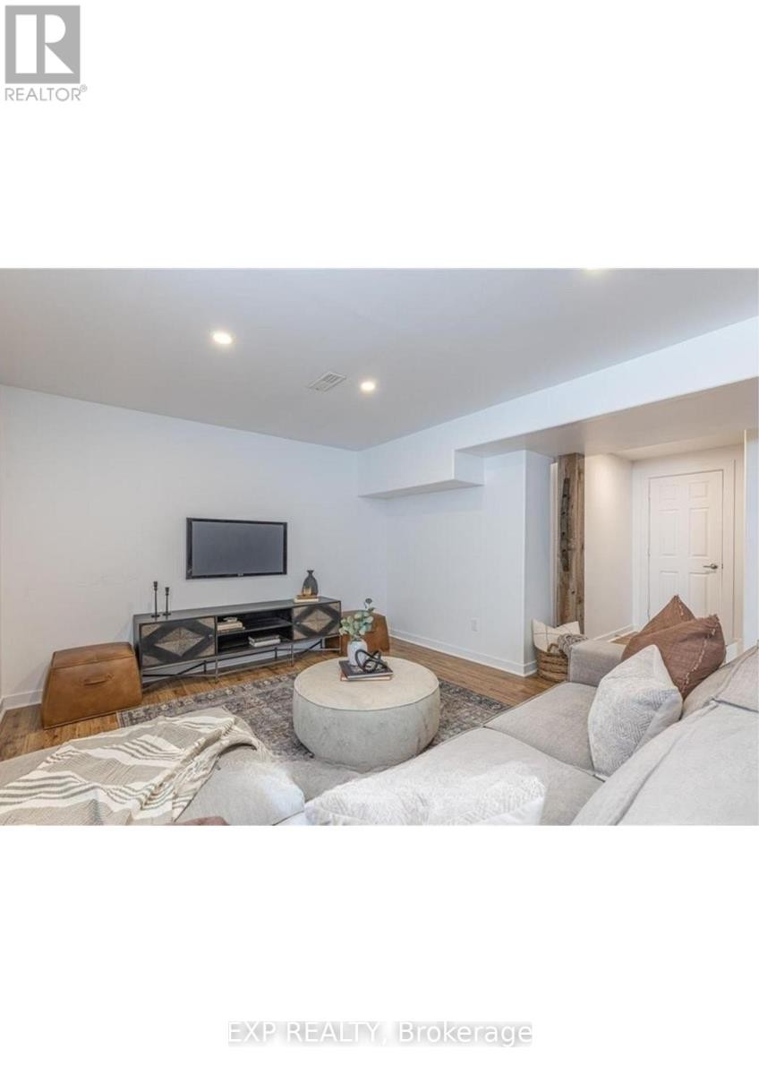 












2435 RIVER MIST ROAD

,
Ottawa,




Ontario
K2J5W5

