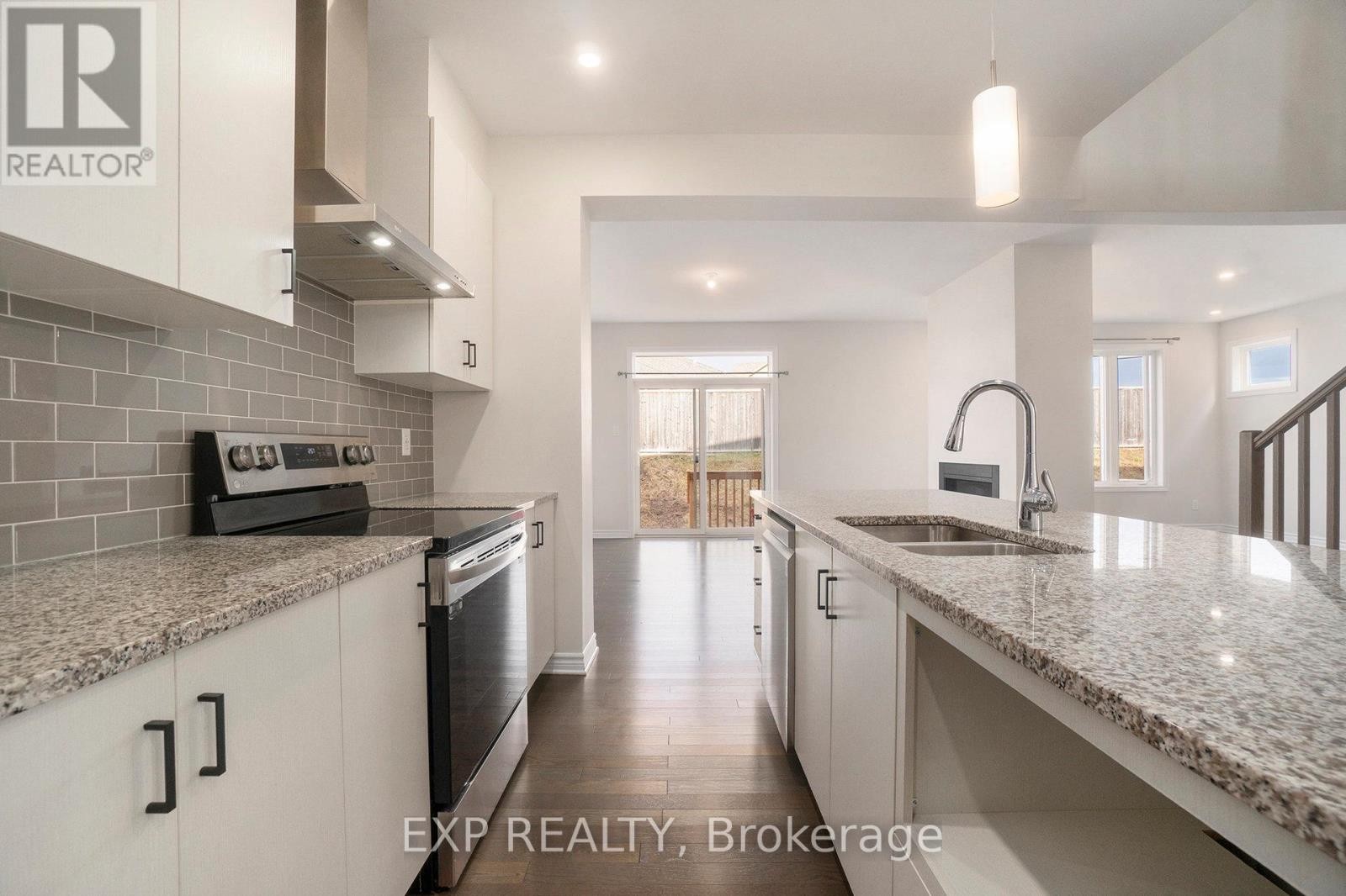 












616 ENCLAVE LANE

,
Clarence-Rockland,




Ontario
K4K0M8

