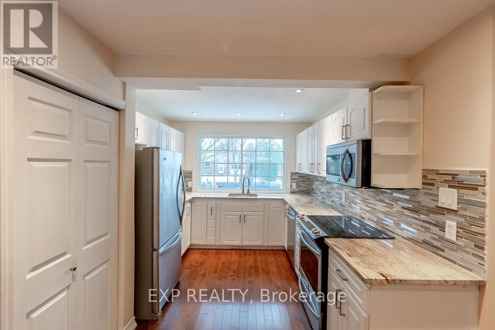 












UNIT A - 196 OLD COLONY ROAD

,
Ottawa,




Ontario
K2L1M7

