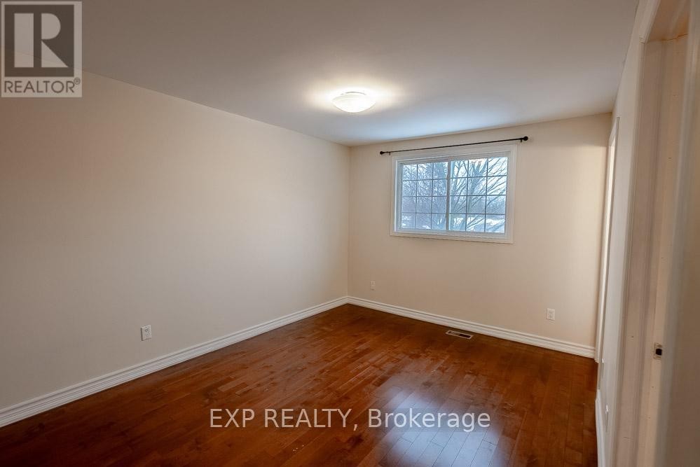 












UNIT A - 196 OLD COLONY ROAD

,
Ottawa,




Ontario
K2L1M7

