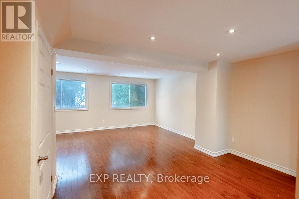 












UNIT A - 196 OLD COLONY ROAD

,
Ottawa,




Ontario
K2L1M7

