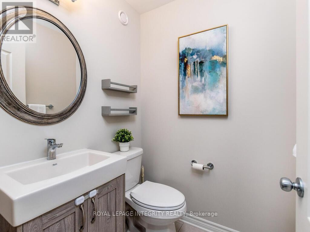 












633 CARTOGRAPHE STREET

,
Ottawa,




Ontario
K4A1B6

