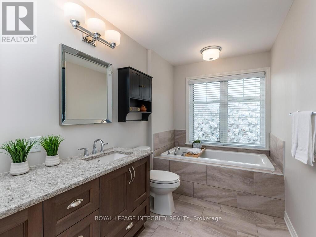 












633 CARTOGRAPHE STREET

,
Ottawa,




Ontario
K4A1B6

