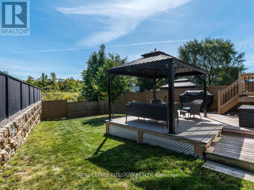 












633 CARTOGRAPHE STREET

,
Ottawa,




Ontario
K4A1B6

