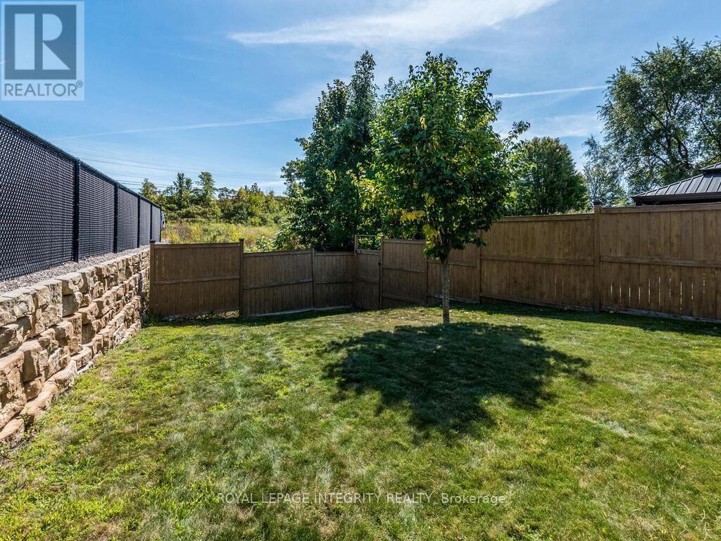 












633 CARTOGRAPHE STREET

,
Ottawa,




Ontario
K4A1B6

