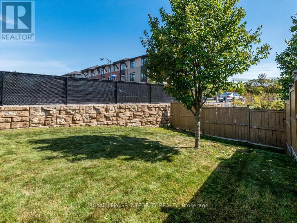 












633 CARTOGRAPHE STREET

,
Ottawa,




Ontario
K4A1B6

