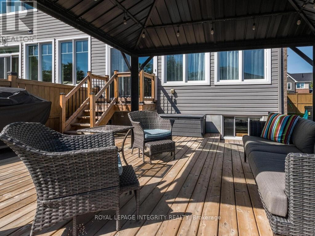 












633 CARTOGRAPHE STREET

,
Ottawa,




Ontario
K4A1B6

