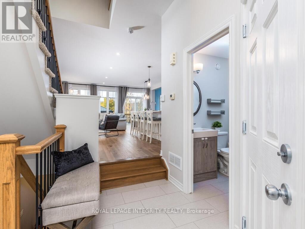 












633 CARTOGRAPHE STREET

,
Ottawa,




Ontario
K4A1B6

