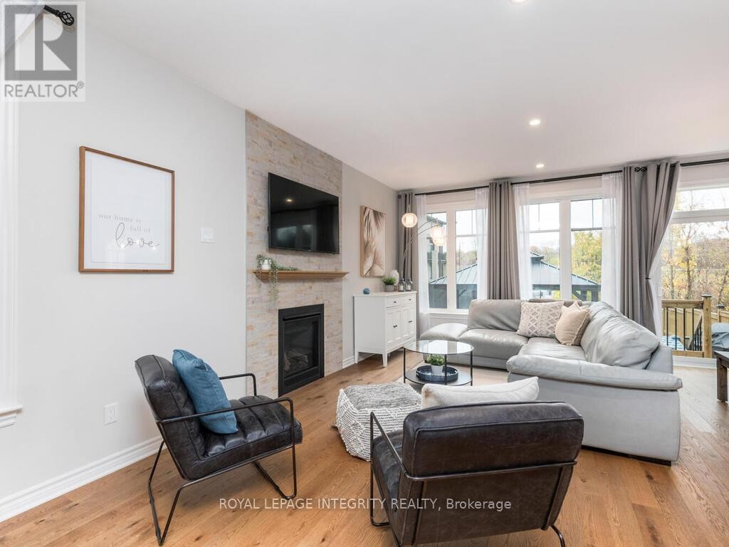 












633 CARTOGRAPHE STREET

,
Ottawa,




Ontario
K4A1B6


