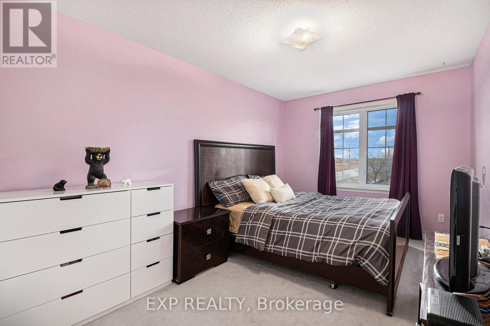 












258 TRAIL SIDE CIRCLE

,
Ottawa,




Ontario
K4A5B5

