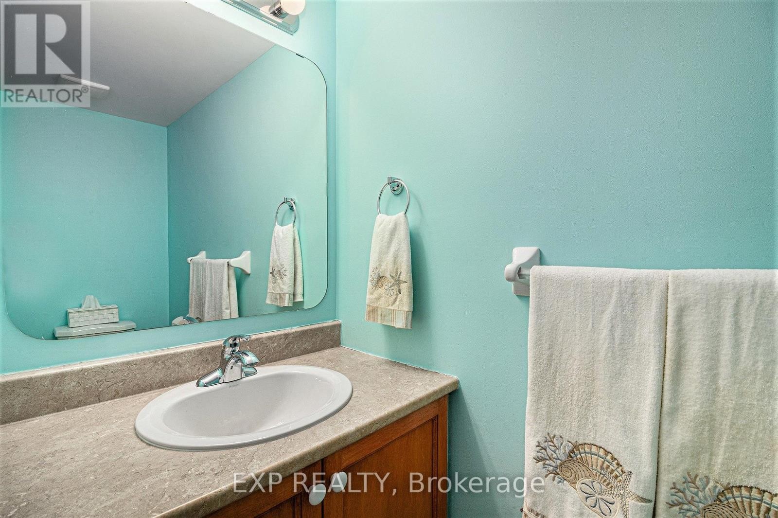












258 TRAIL SIDE CIRCLE

,
Ottawa,




Ontario
K4A5B5

