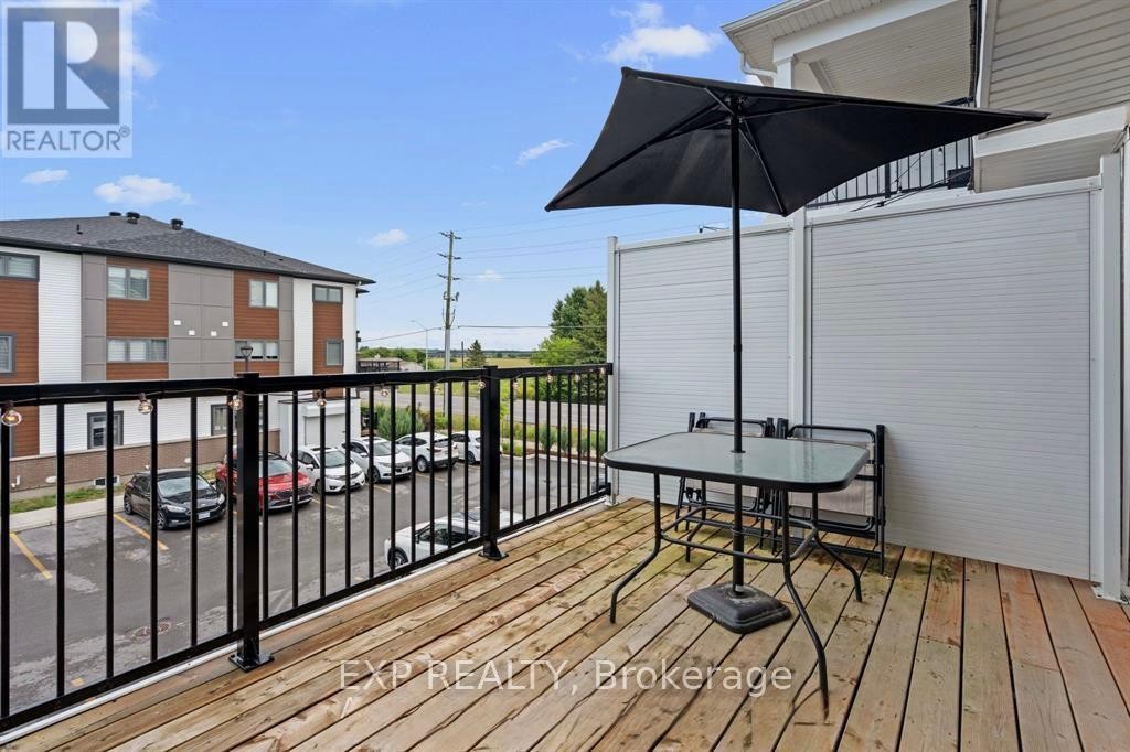 












304 LAPLAND PRIVATE

,
Ottawa,




Ontario
K2V0S2

